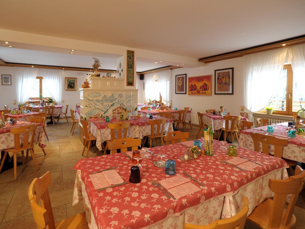 Hotel Pensione Dolomiti Falcade Esterno foto
