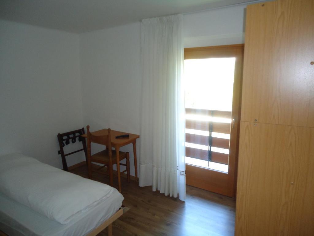 Hotel Pensione Dolomiti Falcade Camera foto