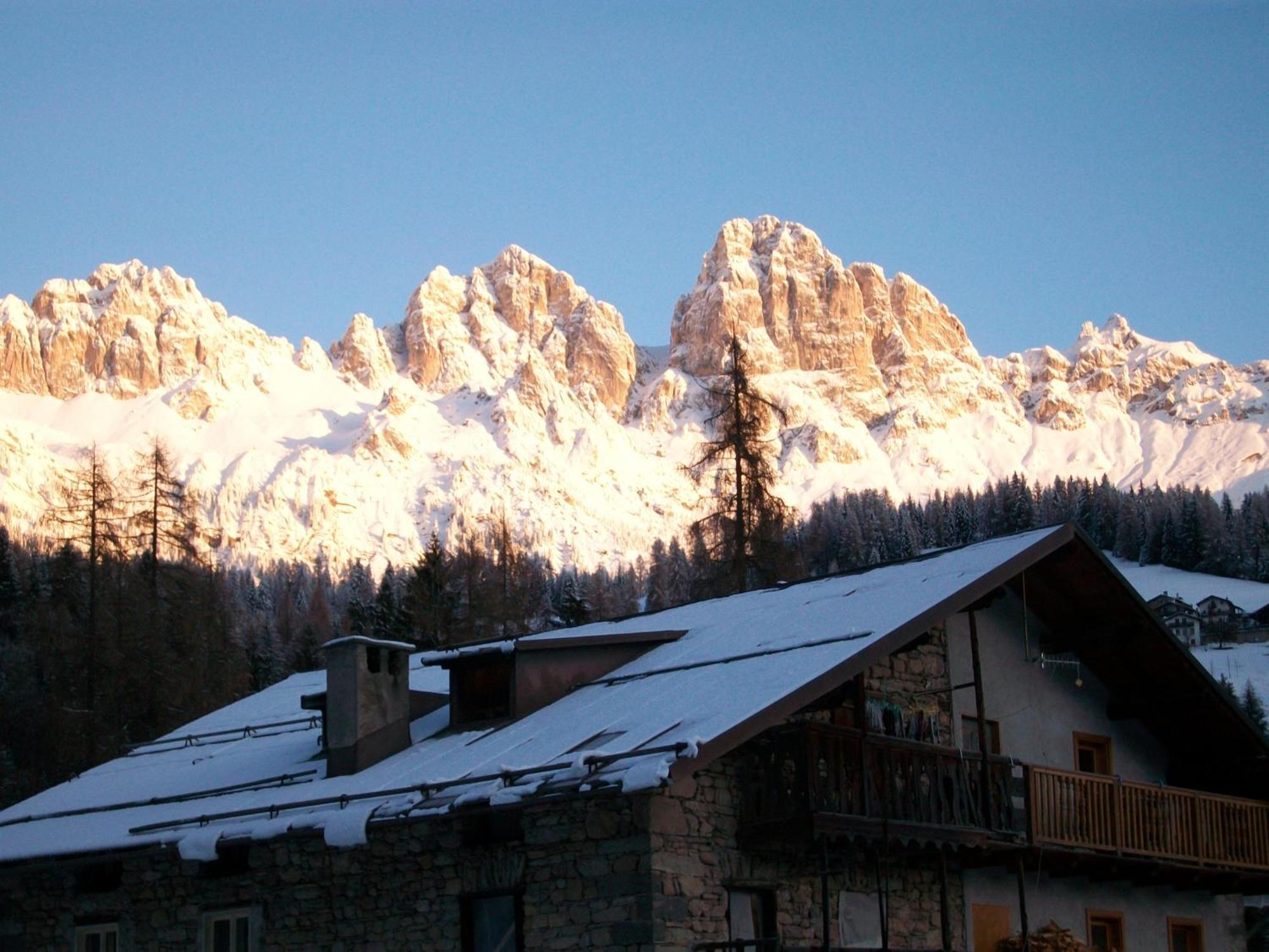 Hotel Pensione Dolomiti Falcade Esterno foto