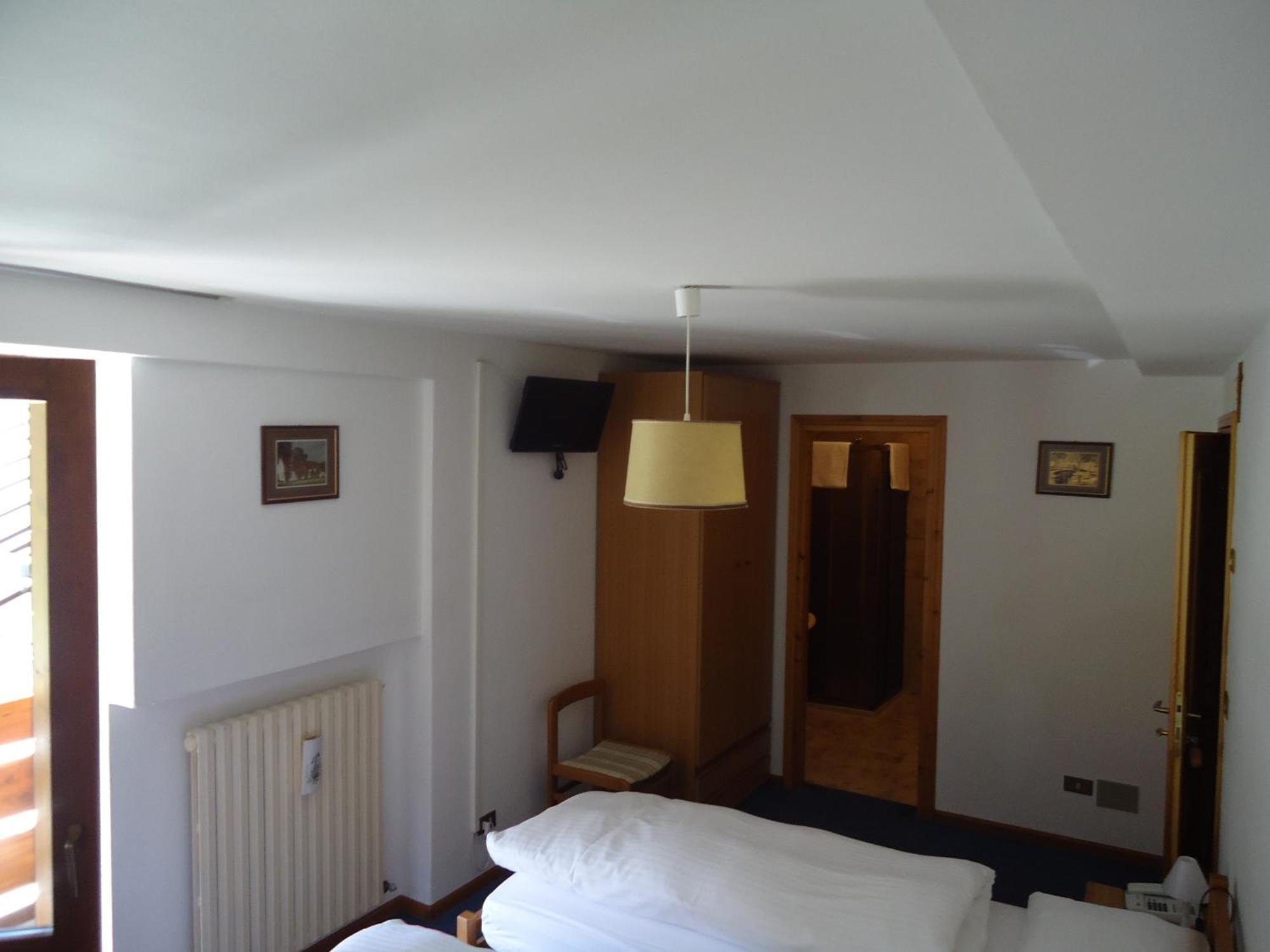 Hotel Pensione Dolomiti Falcade Esterno foto